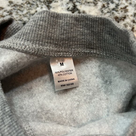 Cowgirl Era Sweatshirt Gray Pullover Western Cowboy Hat Groovy Like New Top - Picture 3 of 6